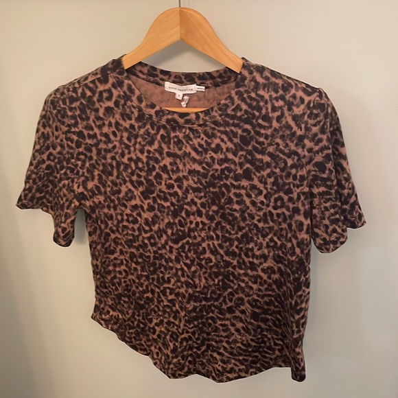 Good American Strong Shoulder Tee NWT size 1 - Picture 2 of 3